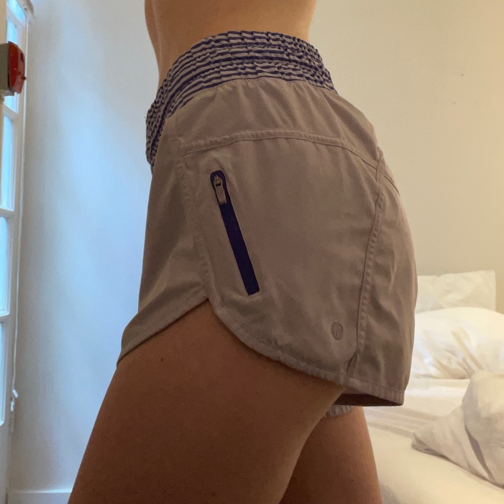 Lululemon 4" Tracker Short